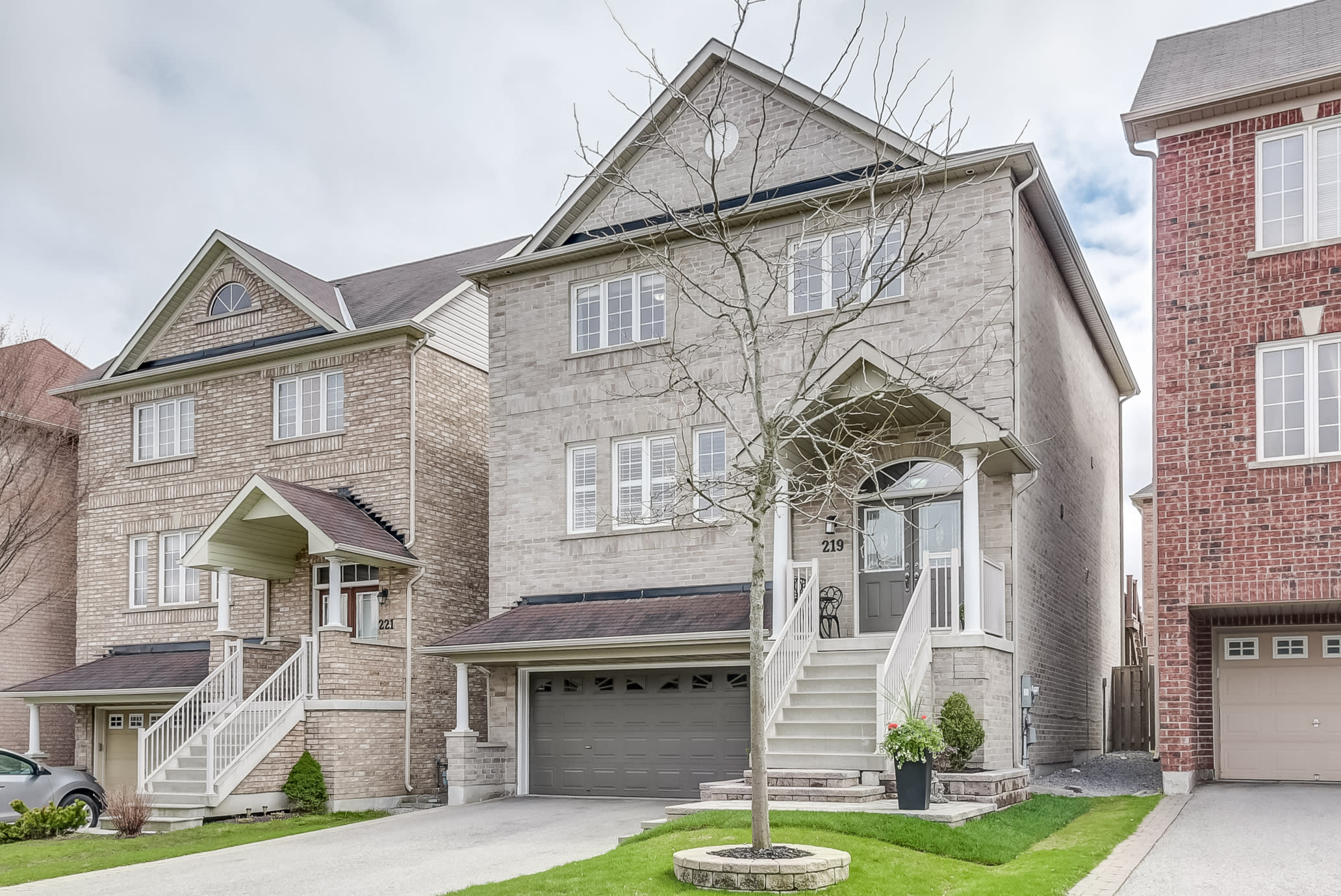 219 Ray Snow Blvd.