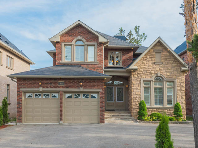 381 Elgin Mils Rd W Richmond Hill