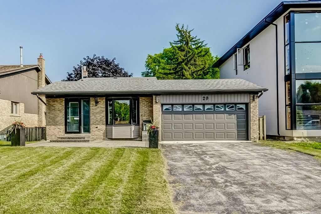 29 Mayvern Crescent, Richmond Hill