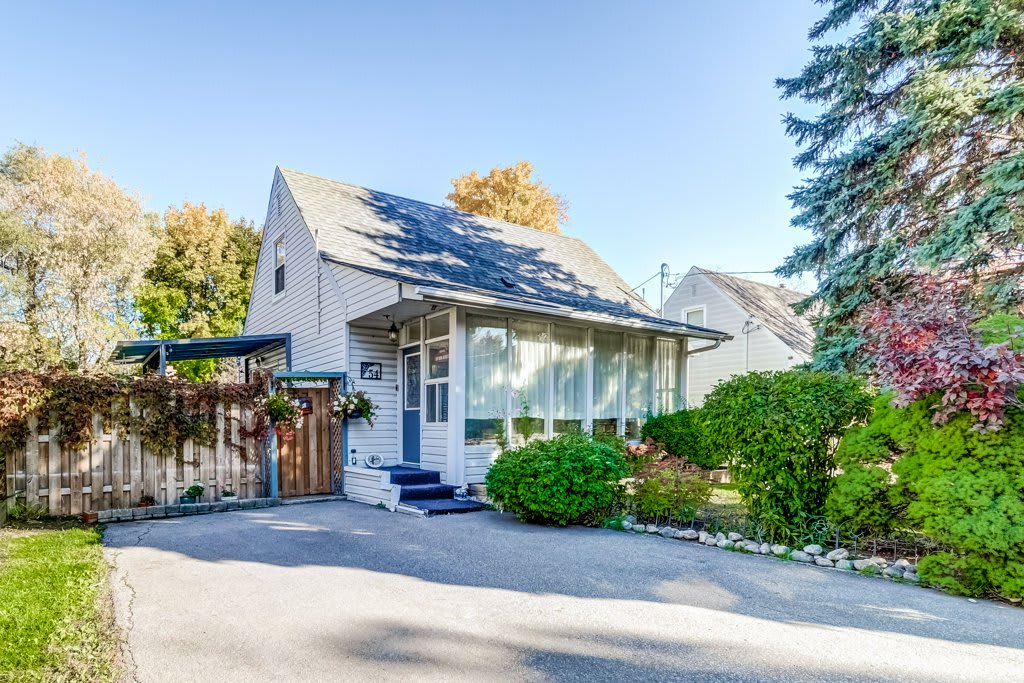 54 Highland Park Blvd