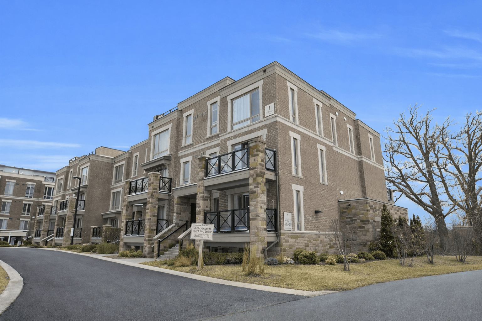 1 Gable Hurst Way Suite 2613, Markham