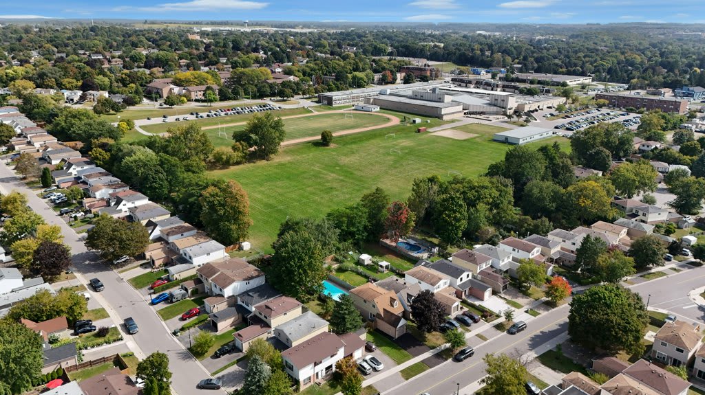 armitage neighbourhood overhead picture