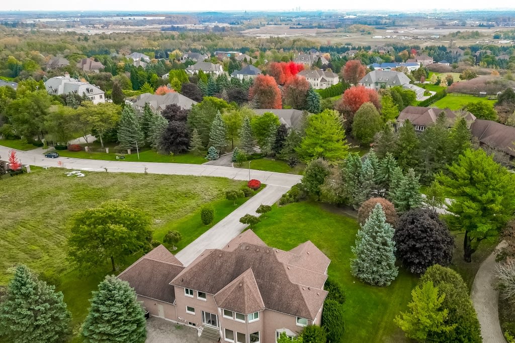 Doncrest Overhead picture